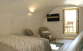 Esperia Luxury Suites